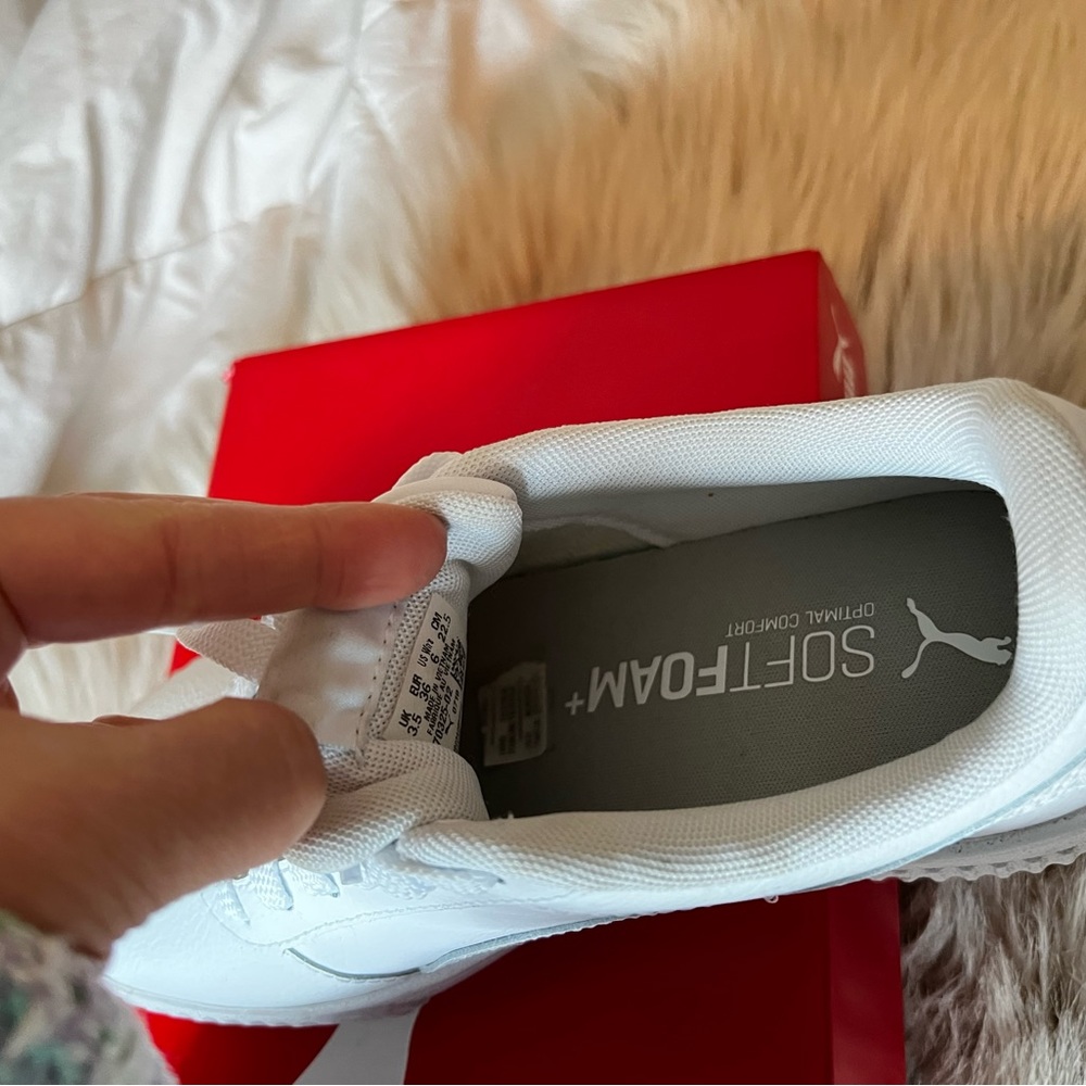 Puma white sneaker soft form, Mint Condition. - Picture 3 of 14